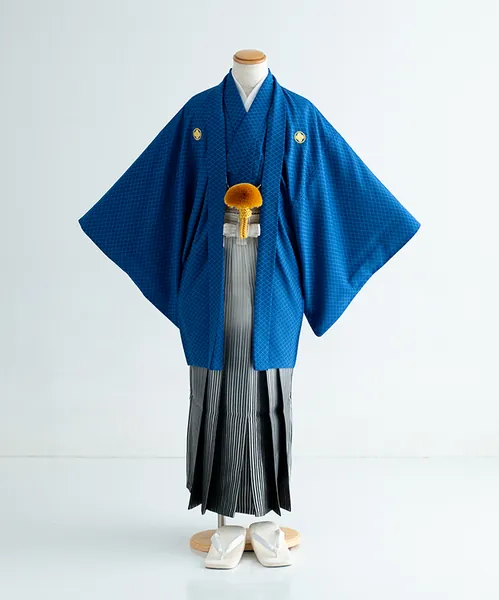 青の羽織袴
