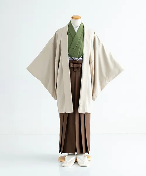 うぐいすの羽織袴
